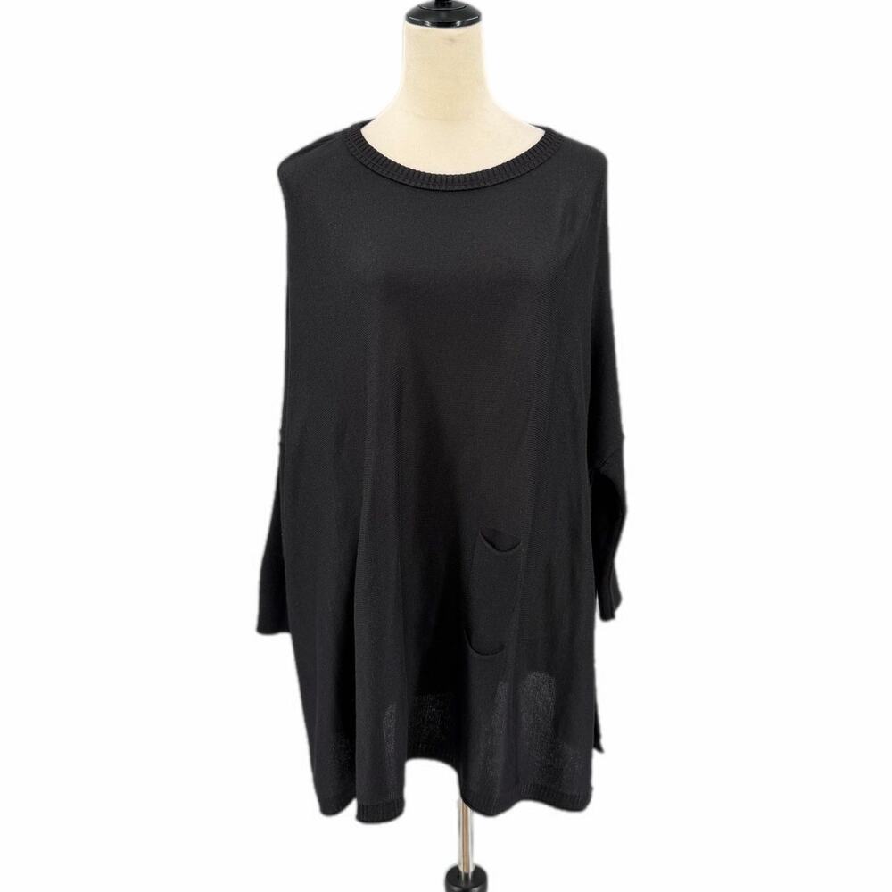 Mersea One Size Black Knit Side Slit Relaxed Fit Minimalist Simple Chic Sweater